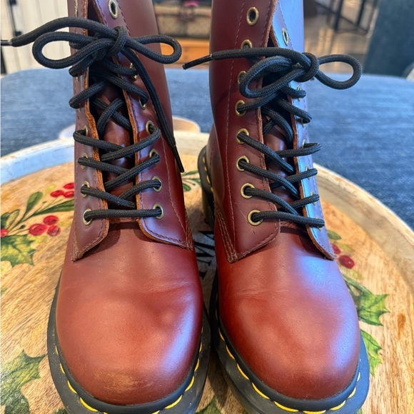 Dr. Martens Women's Clemency
Lace Up Boots cherry Brown Sz 7 - Picture 2 of 7